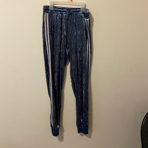 !!!BUNDLE!!! Blue Velvet fabric tracksuit bundle - Picture 3 of 4